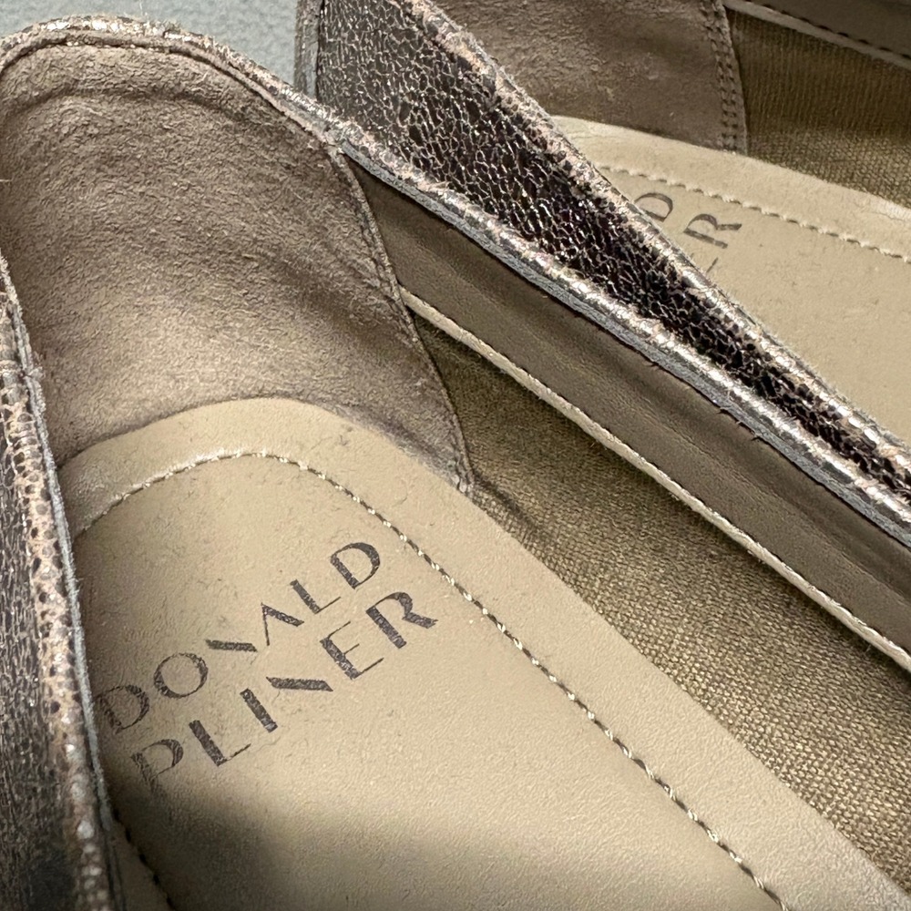 Donald Pliner Bethany Metallic‎ Loafers US 7.5 Bronze Chain Slip-On Flats - Picture 11 of 13